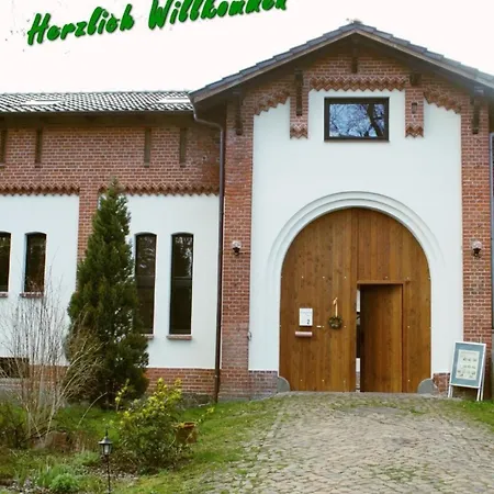Gemuetliche In Mit Grill, Terrasse Und Garten Kuchelmiss